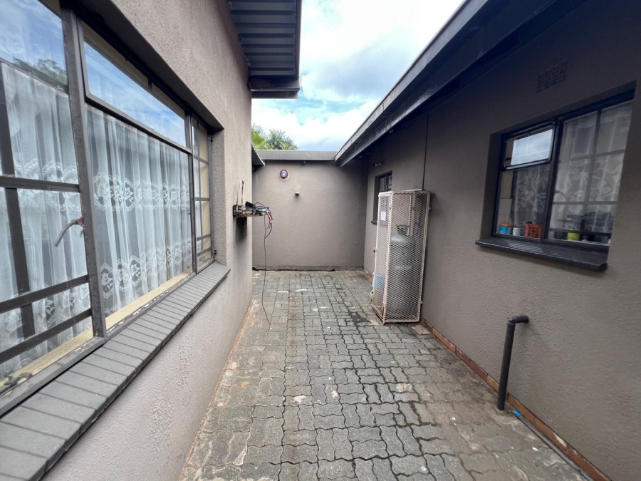 4 Bedroom Property for Sale in Vaalpark Free State